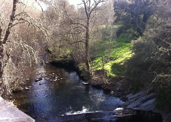 مزرعة للإقامة Candeias Do Souto *